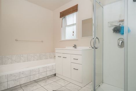 Photo of property in 572 Ruahine Street, Hokowhitu, Palmerston North, 4410