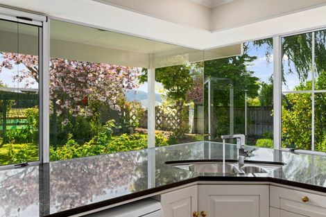 Photo of property in 8 Ashford Grove, Rapaura, Blenheim, 7273