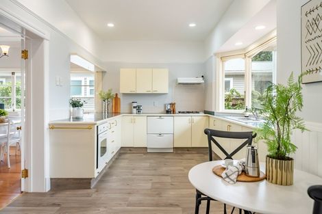 Photo of property in 15 Nile Street, Waterloo, Lower Hutt, 5011