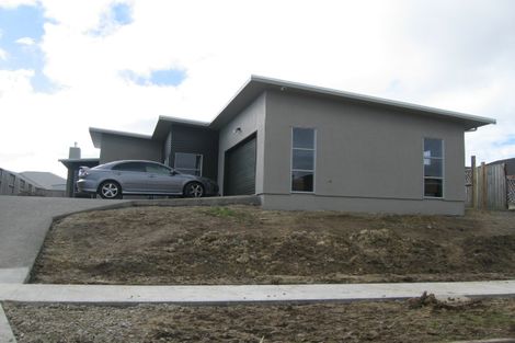 Photo of property in 81 Pacific Drive, Fitzherbert, Palmerston North, 4410