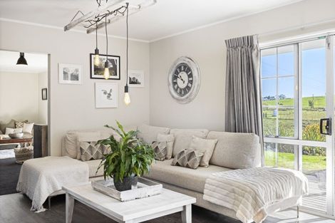 Photo of property in 109 Ruebe Road, Buckland, Pukekohe, 2677