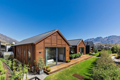 Photo of property in 5 Kerrera Lane, Jacks Point, Queenstown, 9371