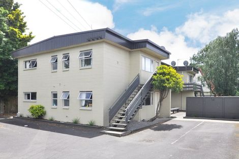 Photo of property in 4/17 May Street, Hamilton East, Hamilton, 3216