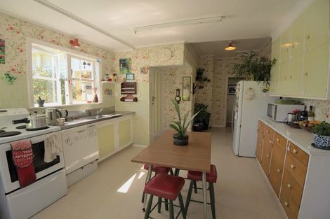 Photo of property in 143 Waiwhetu Road, Waterloo, Lower Hutt, 5011