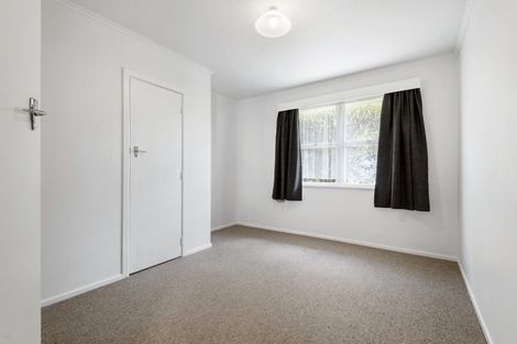 Photo of property in 199 Chivalry Road, Glenfield, Auckland, 0629
