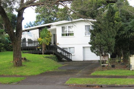Photo of property in 16 Lilian Place, Farm Cove, Auckland, 2012
