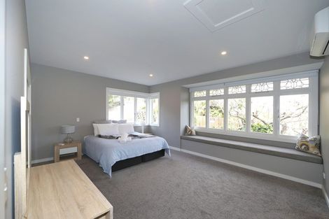 Photo of property in 10 Lincoln Road, Bluff Hill, Napier, 4110