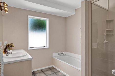 Photo of property in 362 Mangorei Road, Merrilands, New Plymouth, 4312