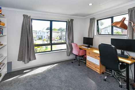 Photo of property in 4 Kuparu Street, Weymouth, Auckland, 2103