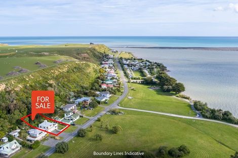 Photo of property in 72 Lake Ferry Road, Lake Ferry, Featherston, 5772