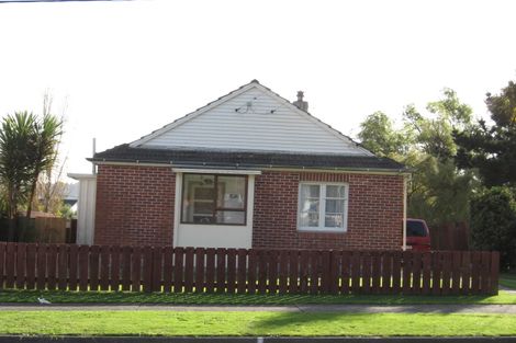 Photo of property in 10 Newcombe Street, Naenae, Lower Hutt, 5011