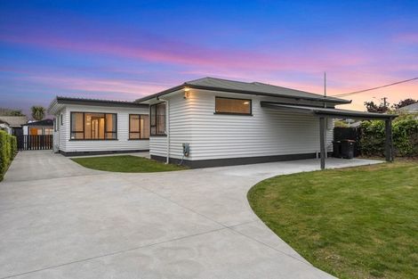 Photo of property in 69 Coopers Road, Dallington, Christchurch, 8061