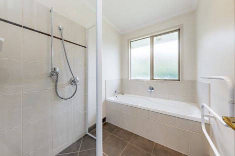 Photo of property in 57 Old Barn Road, Opaheke, Papakura, 2584