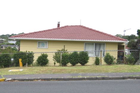 Photo of property in 30 Tamahere Drive, Glenfield, Auckland, 0629