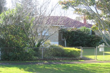 Photo of property in 45 Youngs Road, Papakura, 2110