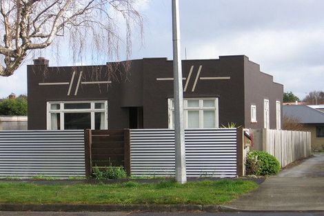 Photo of property in 18 Franklin Avenue, Hokowhitu, Palmerston North, 4410