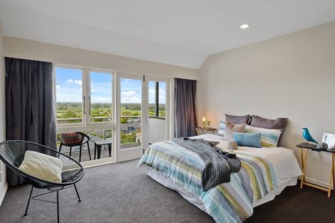 Photo of property in 60 Penruddock Rise, Westmorland, Christchurch, 8025