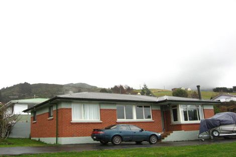 Photo of property in 84 Hall Road, Sawyers Bay, Port Chalmers, 9023