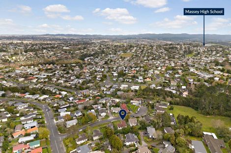 Photo of property in 7 Yule Place, Massey, Auckland, 0614