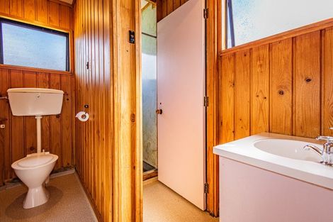 Photo of property in Atisa Lodge, 40 Carroll Street, National Park, Owhango, 3989