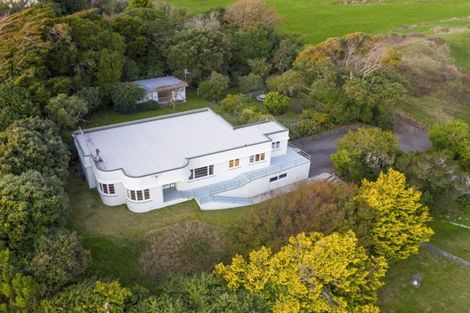Photo of property in 70 Tasman Road, Otaki Beach, Otaki, 5512