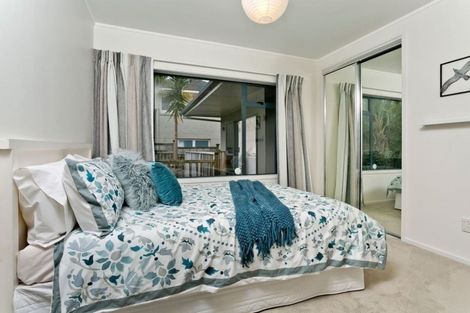 Photo of property in 88 Parr Terrace, Castor Bay, Auckland, 0620