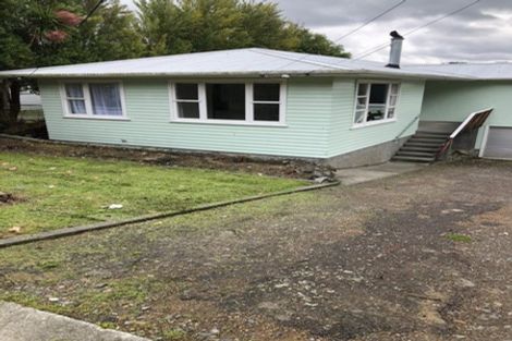 Photo of property in 7 Reid Road, Wainuiomata, Lower Hutt, 5014