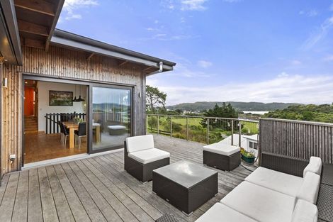 Photo of property in 21 Primrose Street, Raglan, 3225