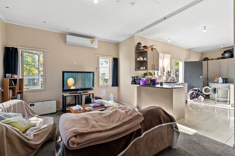 Photo of property in 1/3 James Road, Manurewa, Auckland, 2102