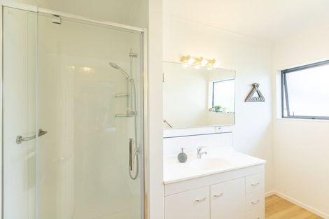 Photo of property in 29 Rifleman Lane, Paraparaumu Beach, Paraparaumu, 5032