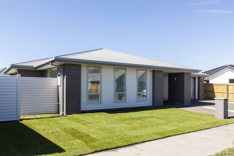 Photo of property in 3 Ciaran Close, Broomfield, Christchurch, 8042