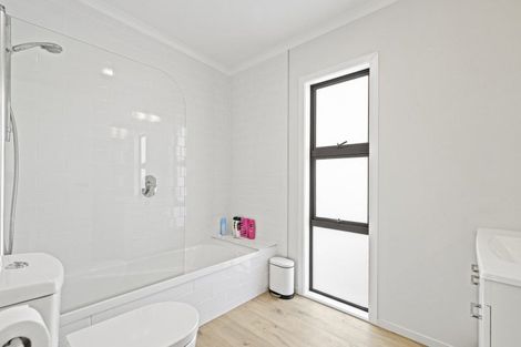 Photo of property in 16 Parklands Avenue, Mangawhai Heads, Mangawhai, 0505