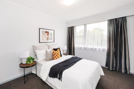 Photo of property in 2 Pukatea Place, Milson, Palmerston North, 4414