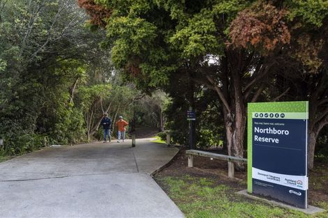 Photo of property in 1/27 Walter Street, Hauraki, Auckland, 0622