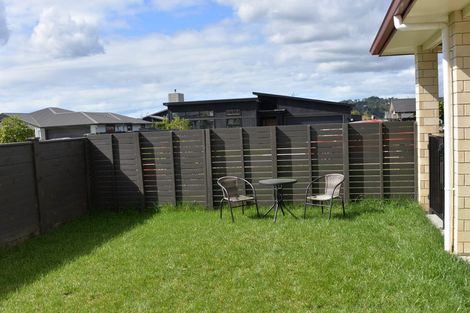 Photo of property in 16 Orchard Terrace, Riverhead, 0820