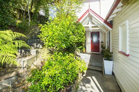 Photo of property in 62 Wyndham Road, Pinehaven, Upper Hutt, 5019