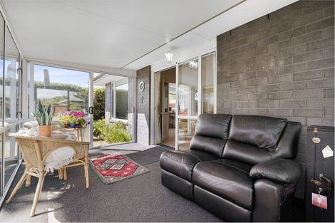 Photo of property in 1/10 Bella Rosa Drive, Hei Hei, Christchurch, 8042