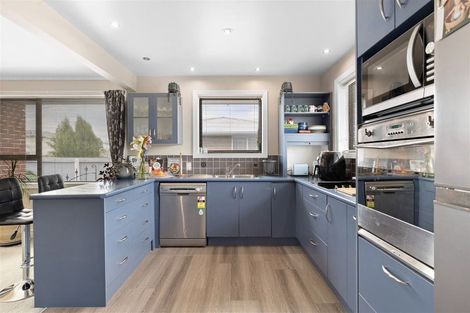 Photo of property in 6 Carbine Place, Sockburn, Christchurch, 8042