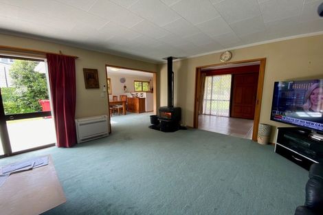 Photo of property in 10 Windsor Avenue, Waikanae, 5036