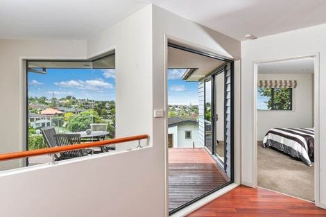 Photo of property in 7a Elizabeth Place, Mairangi Bay, Auckland, 0630