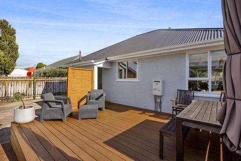 Photo of property in 16 Plympton Street, Brooklands, New Plymouth, 4310