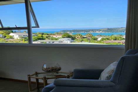 Photo of property in 4 Tower Hill, Stanmore Bay, Whangaparaoa, 0930