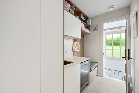 Photo of property in 51 Milford Road, Milford, Auckland, 0620