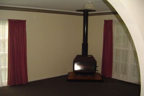 Photo of property in 21 Hicks Close, Whitby, Porirua, 5024