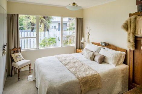 Photo of property in 4 Cassley Crescent, Papakowhai, Porirua, 5024