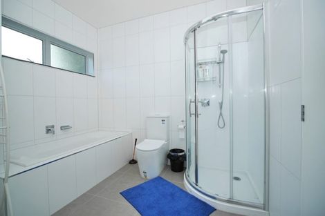 Photo of property in 4b Astrolabe Place, Gulf Harbour, Whangaparaoa, 0930