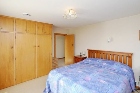 Photo of property in 2 Ward Place, Rangiora, 7400