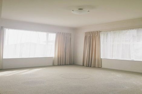 Photo of property in 12 Pennygale Close, Flat Bush, Auckland, 2016