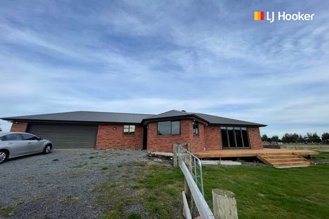 Photo of property in 345 Riccarton Road West, Mosgiel, 9092