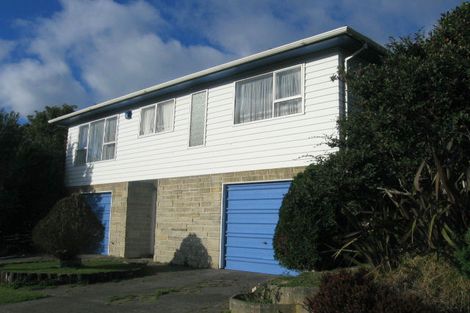 Photo of property in 8 Colorado Grove, Brooklyn, Wellington, 6021